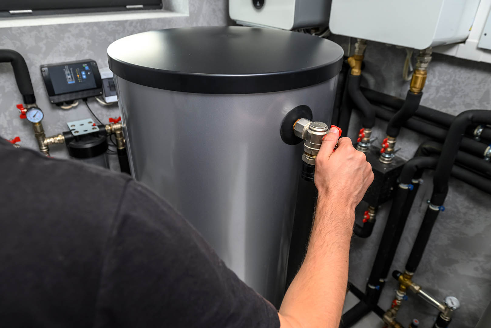 Hot water system repair and replacement in Western Sydney